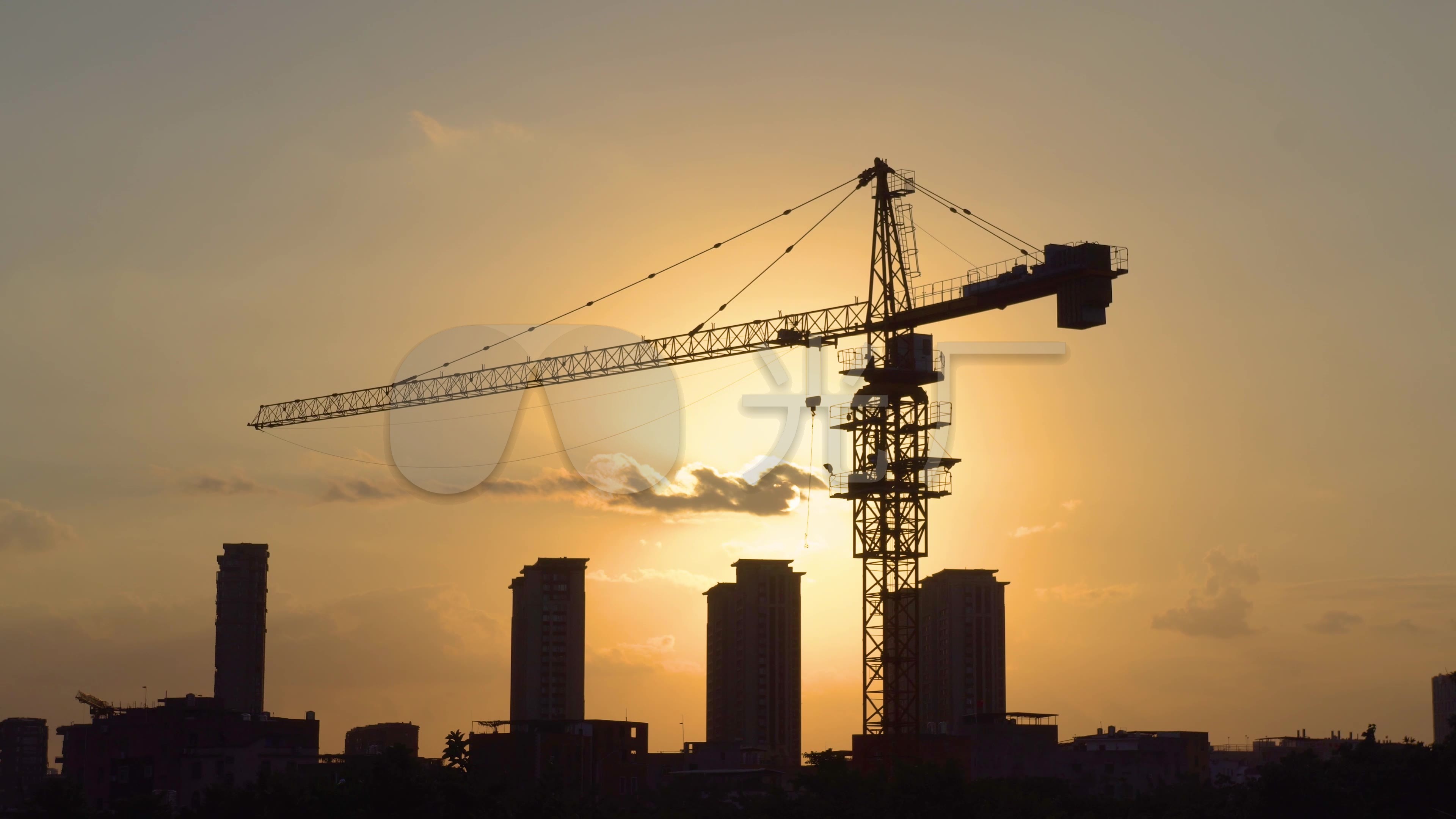 建筑工地房地產(chǎn)開(kāi)發(fā)塔吊施工夕陽(yáng)剪影_1920x1080_.